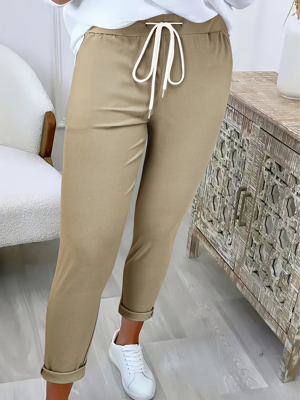 Britt | Drawstring Slim-Fit Sweatpants with Pockets for Women