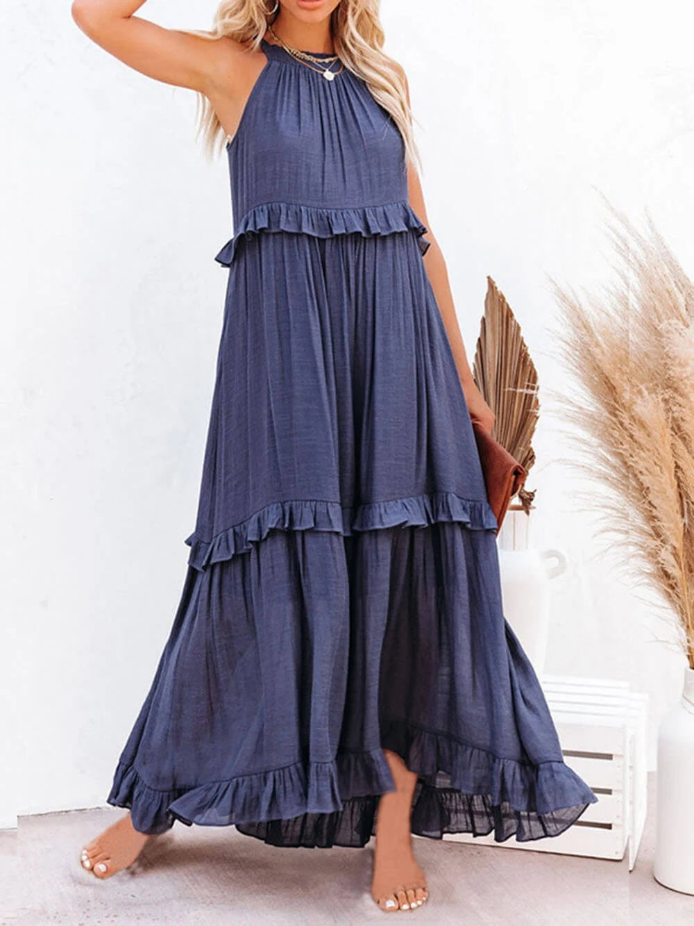 Veerle | Ruffle-Tiered Halter Maxi Dress with High-Low Hem